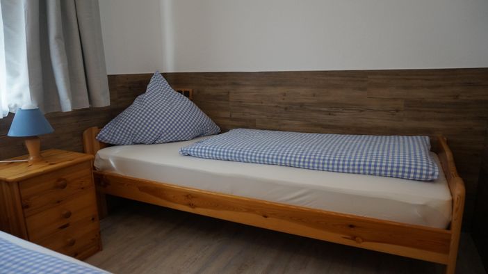 Einzelbett