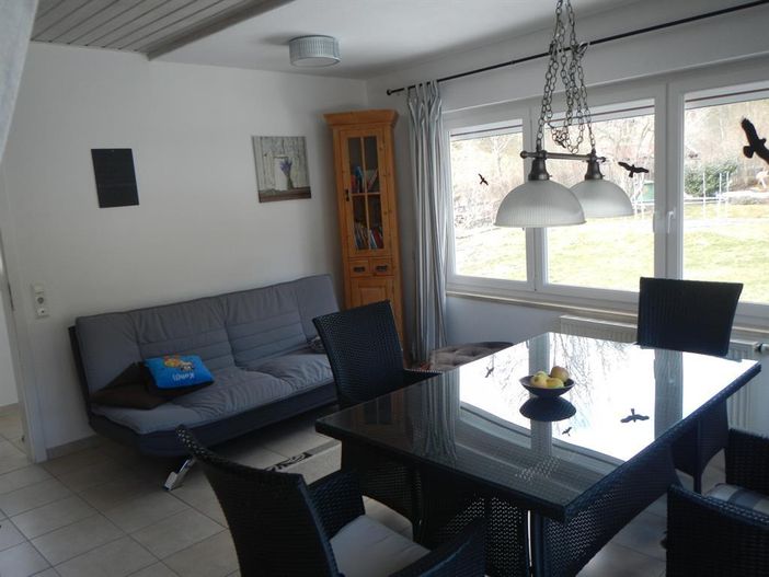 Wohnzimmer Bild 1