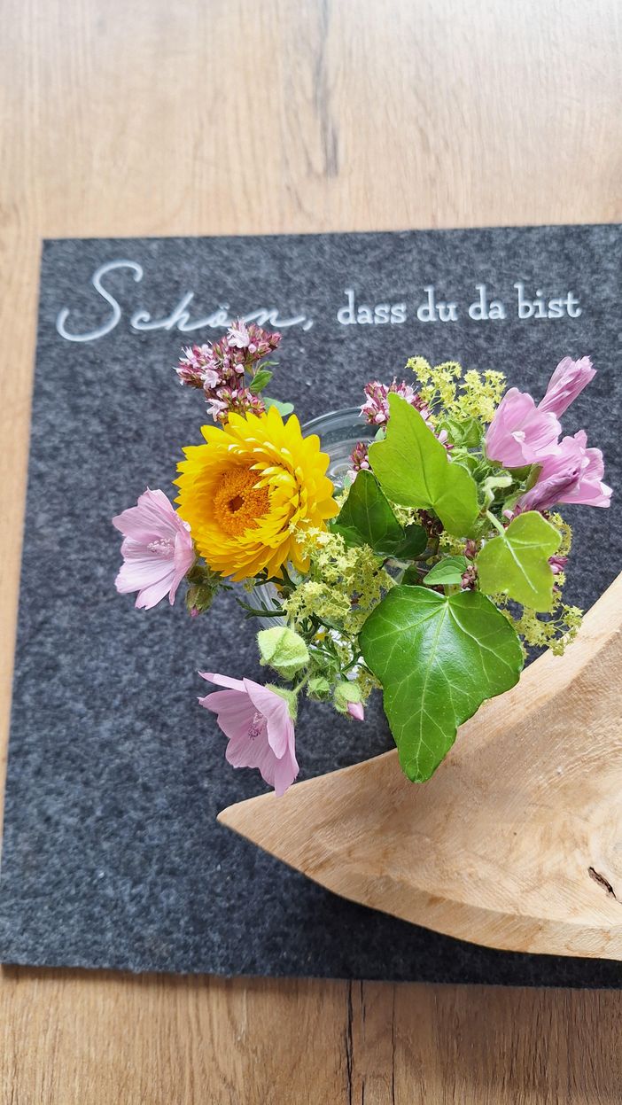 SCHÖN, dass du da bist