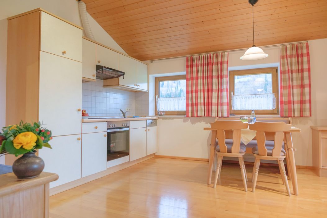 Küche - Ferienwohnung Blumenwiese