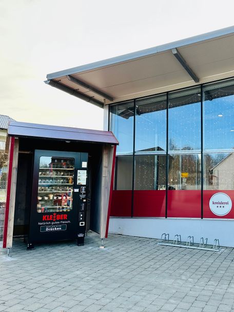 Frische Fleisch- und Wurstwaren rund um die Uhr.