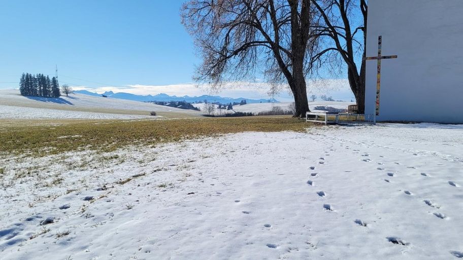 Sagenhafter Weg bei Altdorf zur Loretto-Kapelle