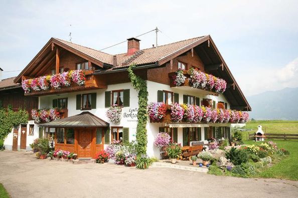 Hausansicht Sommer