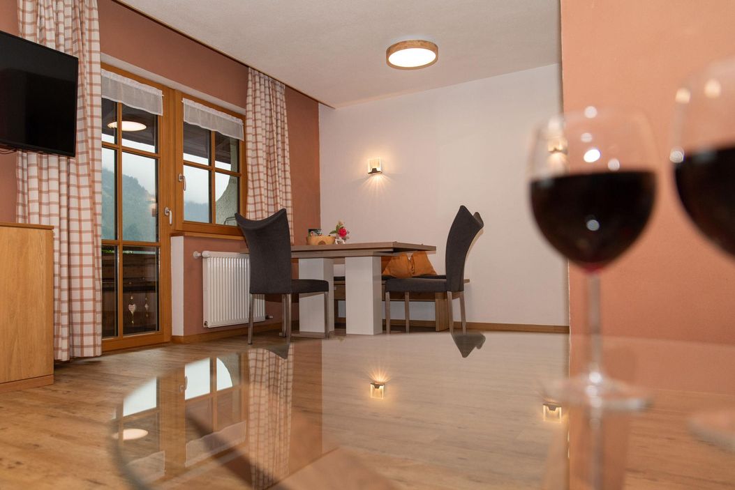 7 - Haus-Sonnenruh-Buntspecht-5193