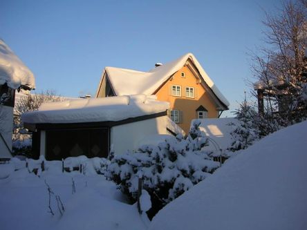 Hausansicht Winter