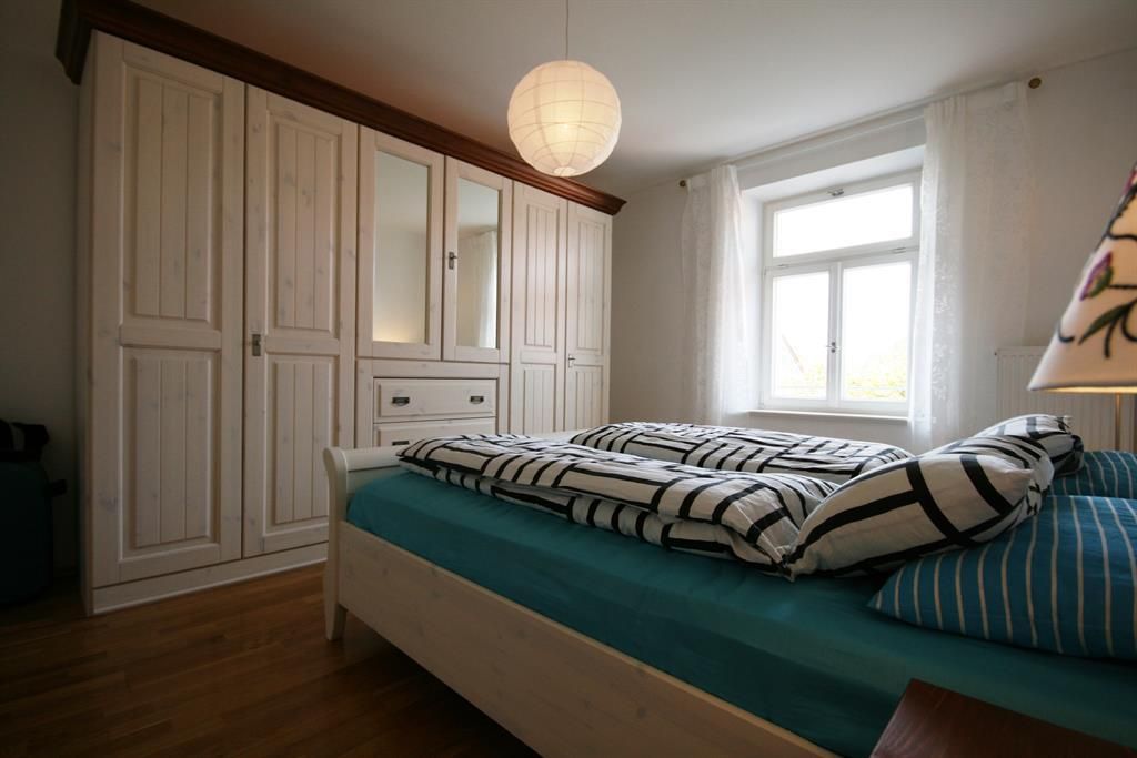 Schlafzimmer1