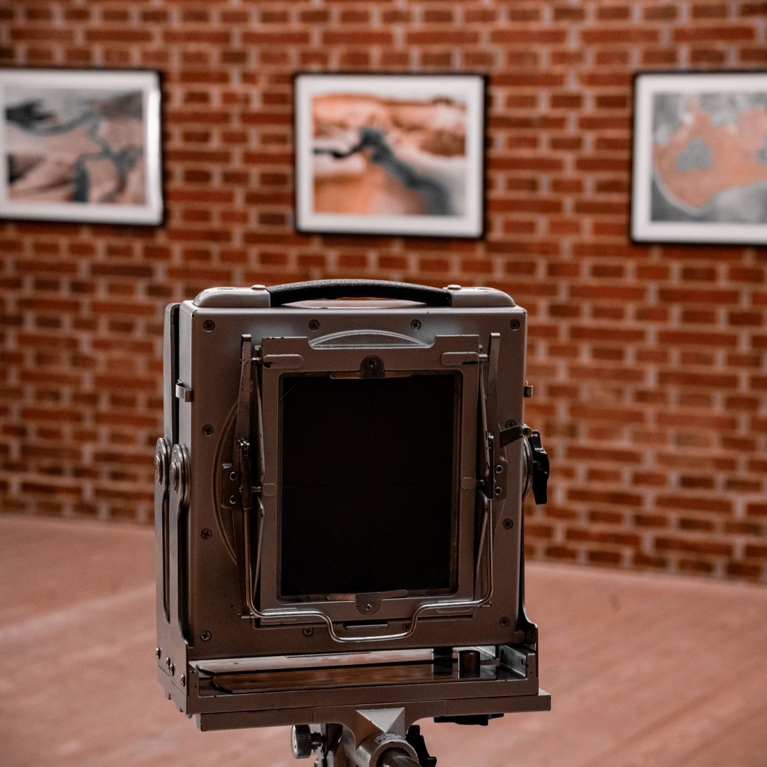 ZU GAST IM KH 2026_Ausstellungsansicht Neubau EG