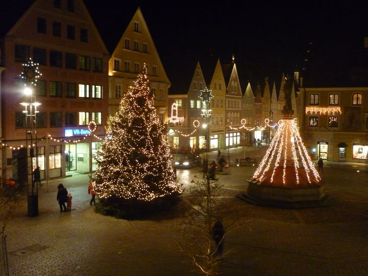 Weihnachtlicher Marienplatz
