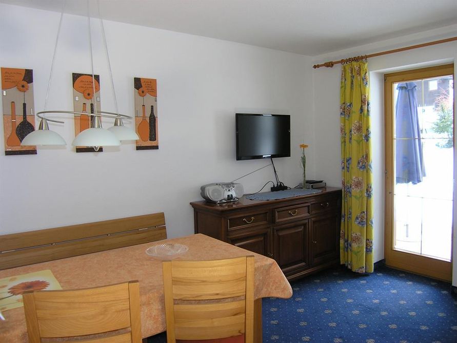 Essecke mit Schlafcouch