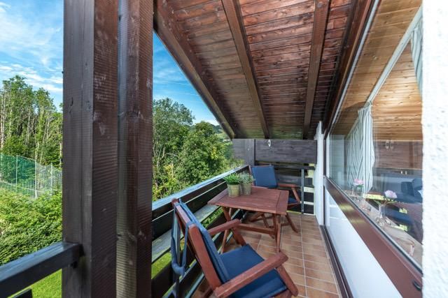 Balkon mit Bestuhlung
