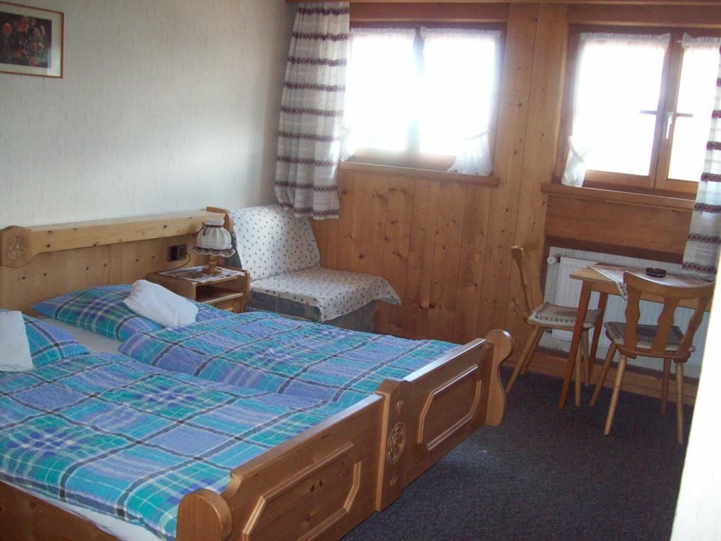 Zweibettzimmer mit Du/WC