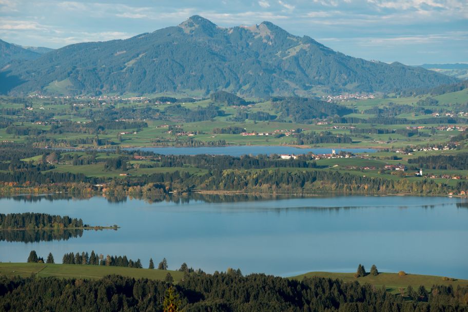 Blick vom Buchenberg auf die tolle Landschaft mit Forggensee