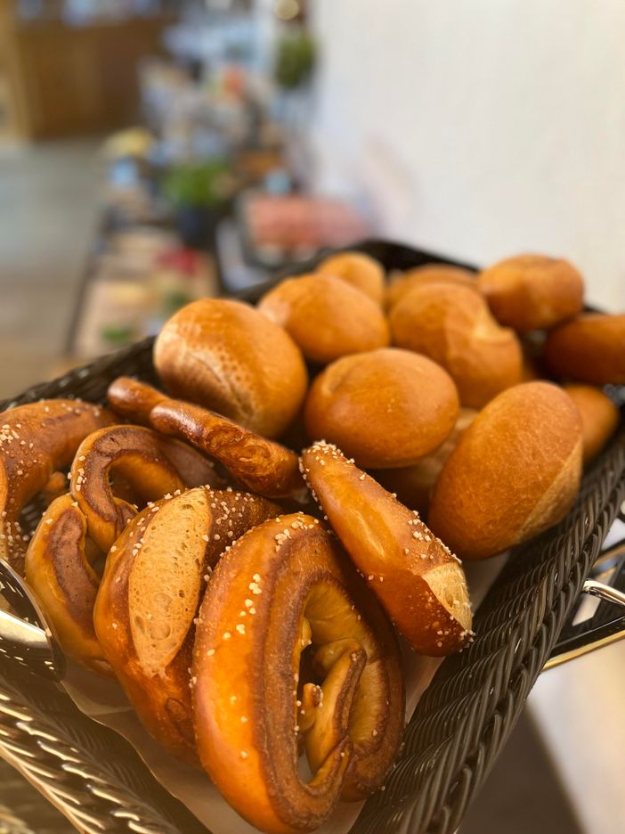 Frühstücksbuffet - Brotkorb