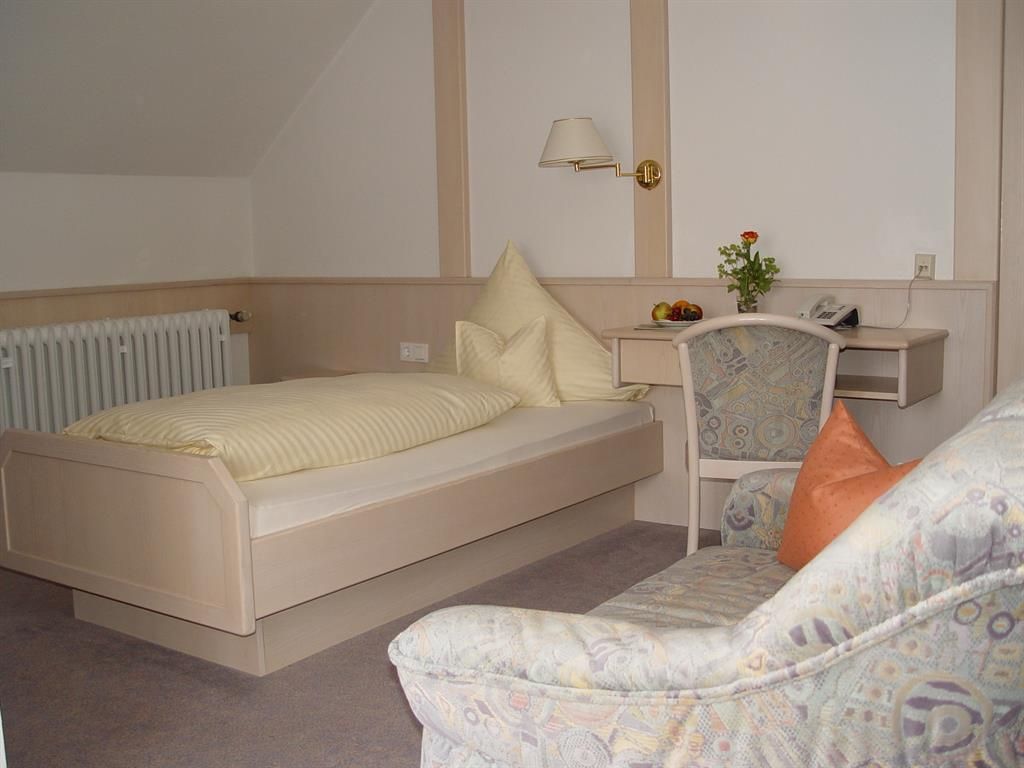 Einzelzimmer 33