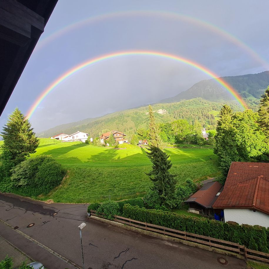 Regenbogen Ausblick vom Balkon