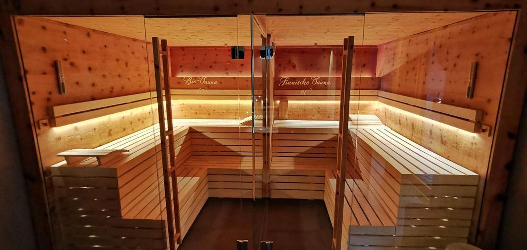 2 Saunen für Sie