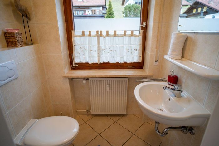 separate Toilette