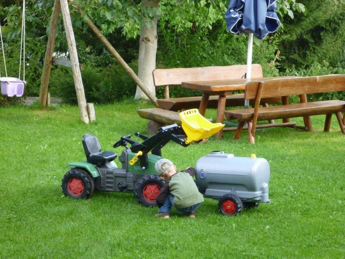 Kinder werden zum Landwirt