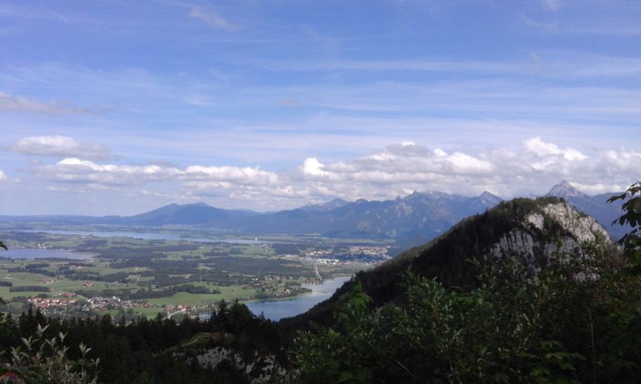 Blick auf den Weißensee und Umgebung vom Falkenstein aus
