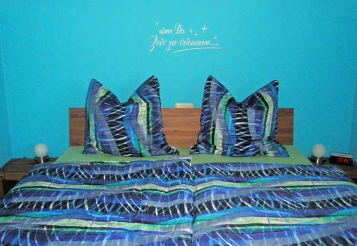 Schlafzimmer 2