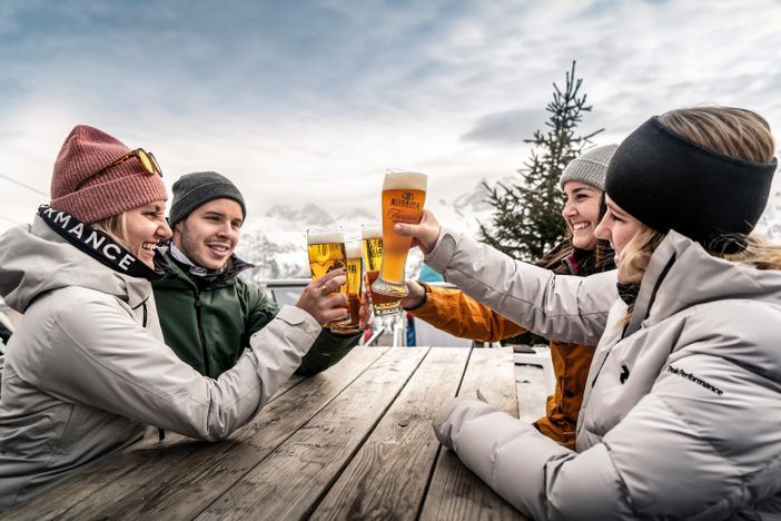 apres-ski-bier-schnee