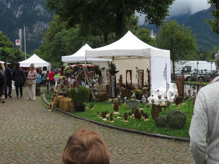 Kunsthandwerkermarkt nahe Neuschwanstein