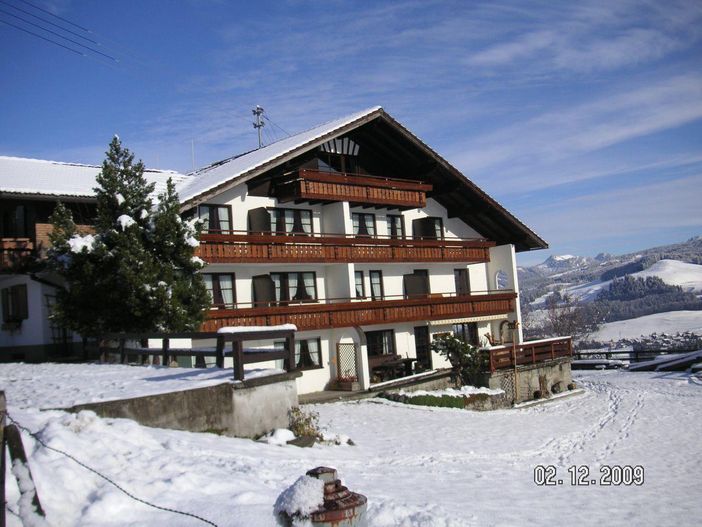 Hausansicht Winter
