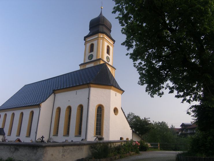 Pfarrkirche St. Peter und Paul in Petersthal