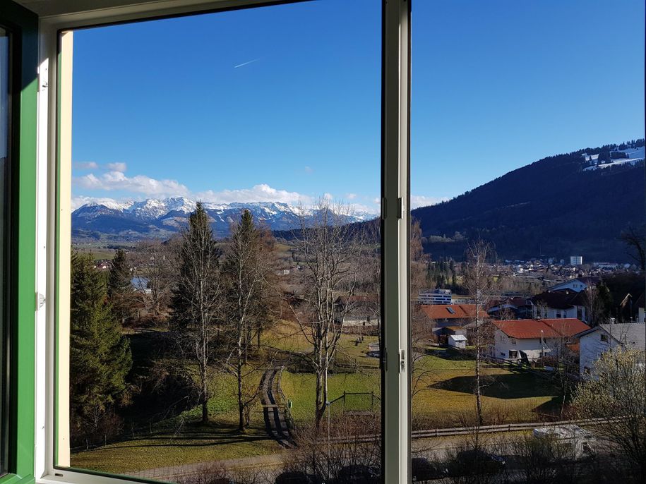 Ein traumhafter Blick aus dem Schlafzimmerfenster