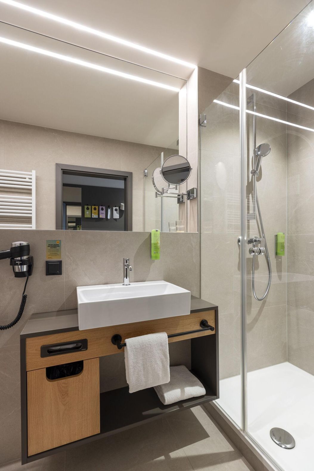 Einzelzimmer (Badezimmer)