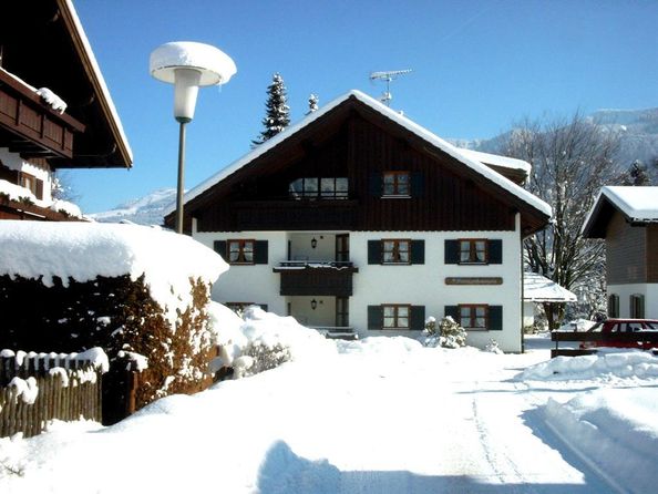 Hausfront - Westseite - Winter im Allgäu