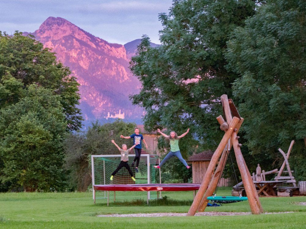 Sonnenuntergang am Spielplatz