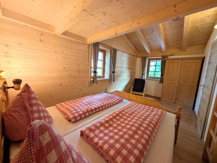 OG Schlafzimmer mit Empore