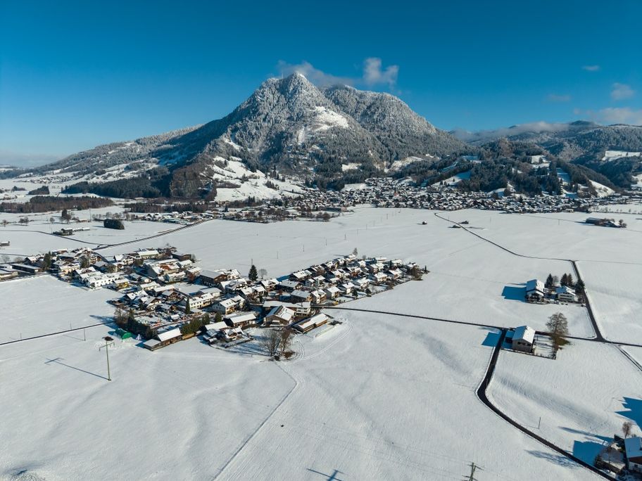 Ortwang und der Grünten im Hintergrund