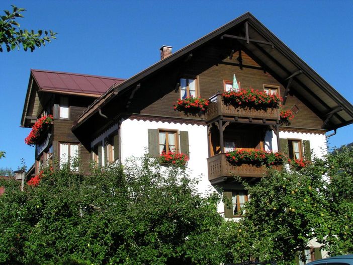 Haus 1