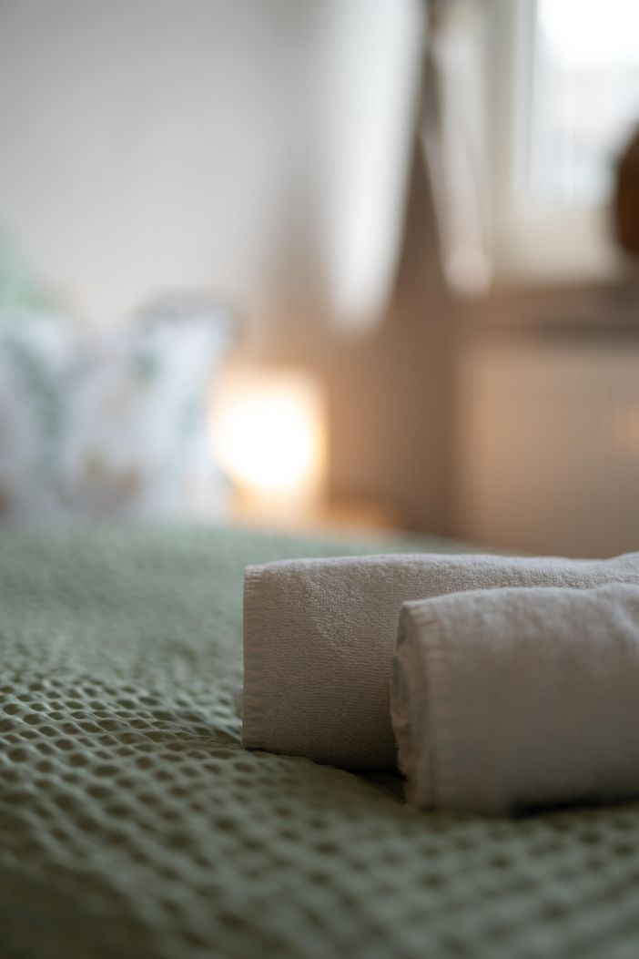 Handtücher auf Schlafzimmer