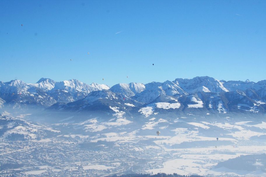 Panoramablick vom Mittaggipfel in die Allgäuer Alpen