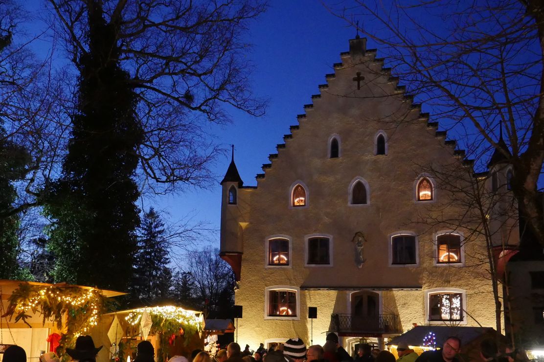 Adventsmarkt Schloss Hopferau