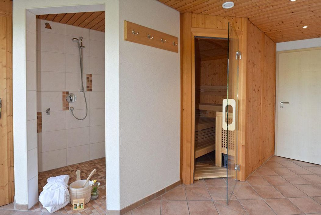 Sauna & Dusche