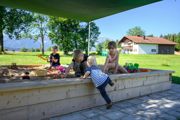 Ferienhof Schweiger-Spielplatz