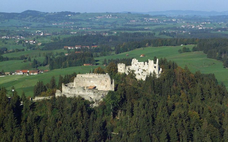 Von Weißensee zu den Burgruinen Eisenberg und Hohenfreyberg