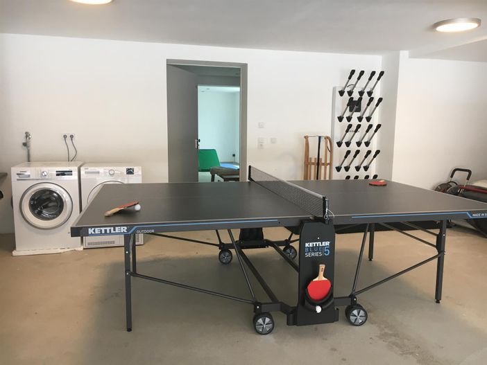 Tischtennisplatte/Schuhtrockner Garage/Waschmaschi