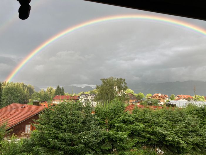 Regenbogen über Ofterschwang