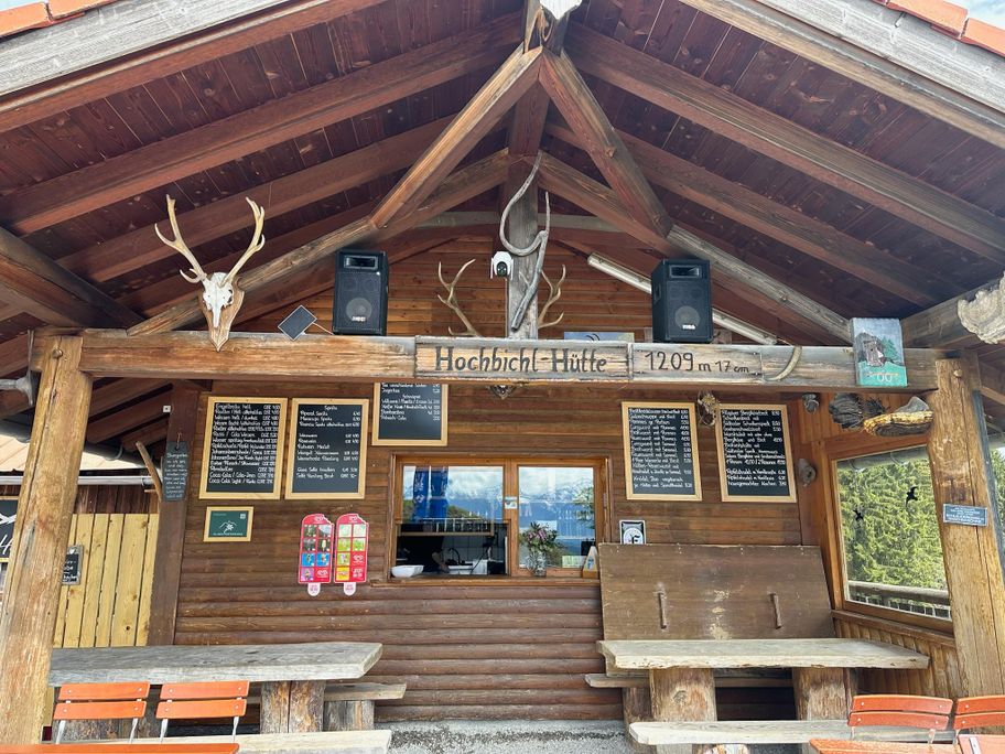 Bestellfenster der Hochbichl-Hütte