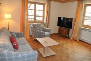 Fewo Hindelang Wohnzimmer mit Südbalkon