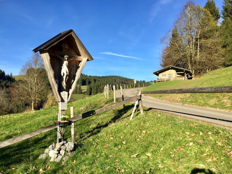 Wegekreuz am Hompessenalpweg