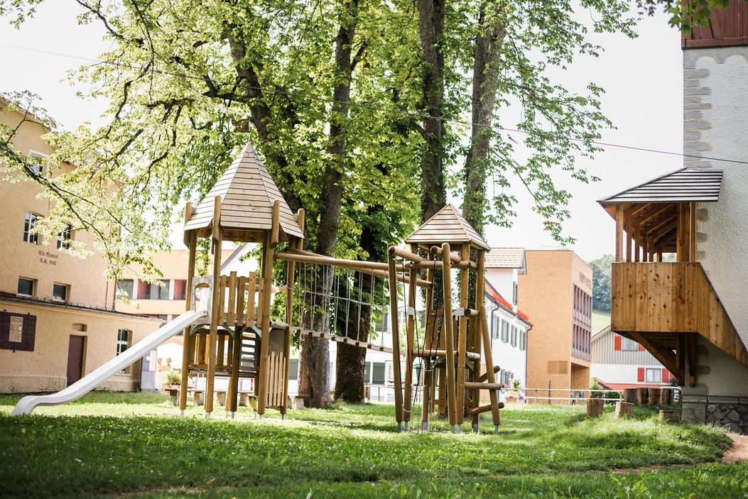 HOFGUT FARNY - Kinderspielplatz