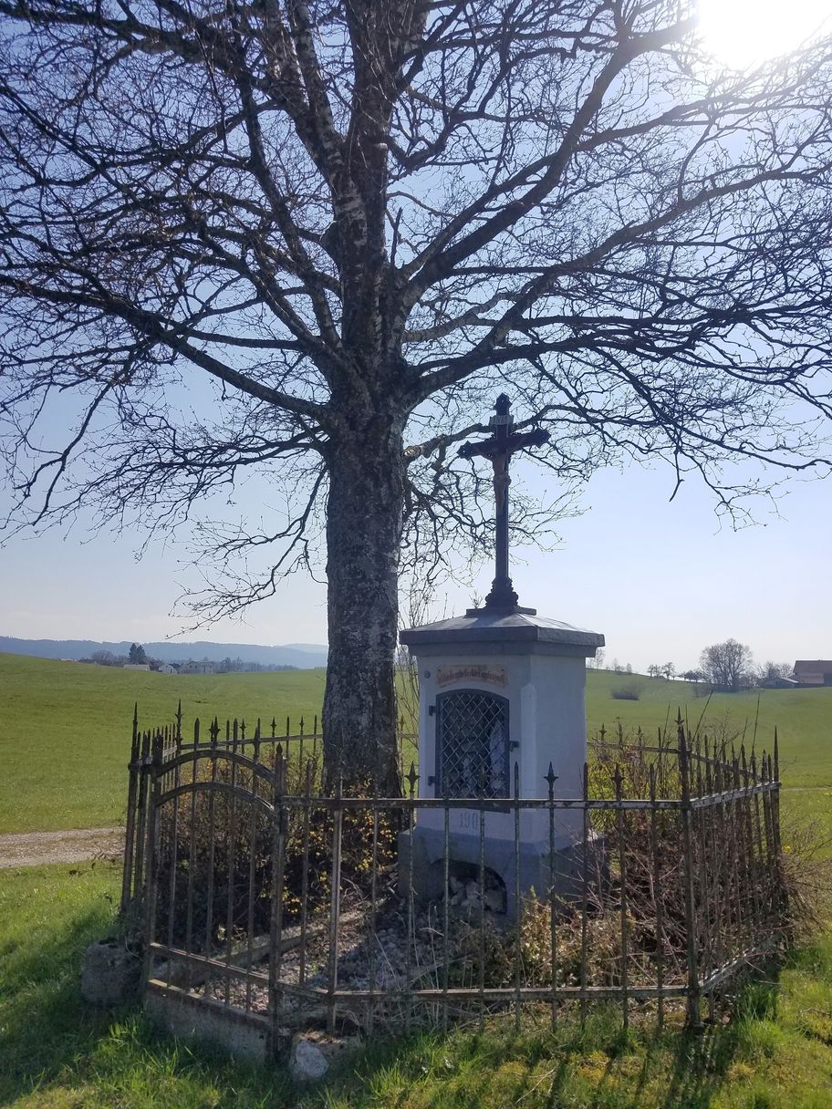 Ein Bildstock vor Engelitz