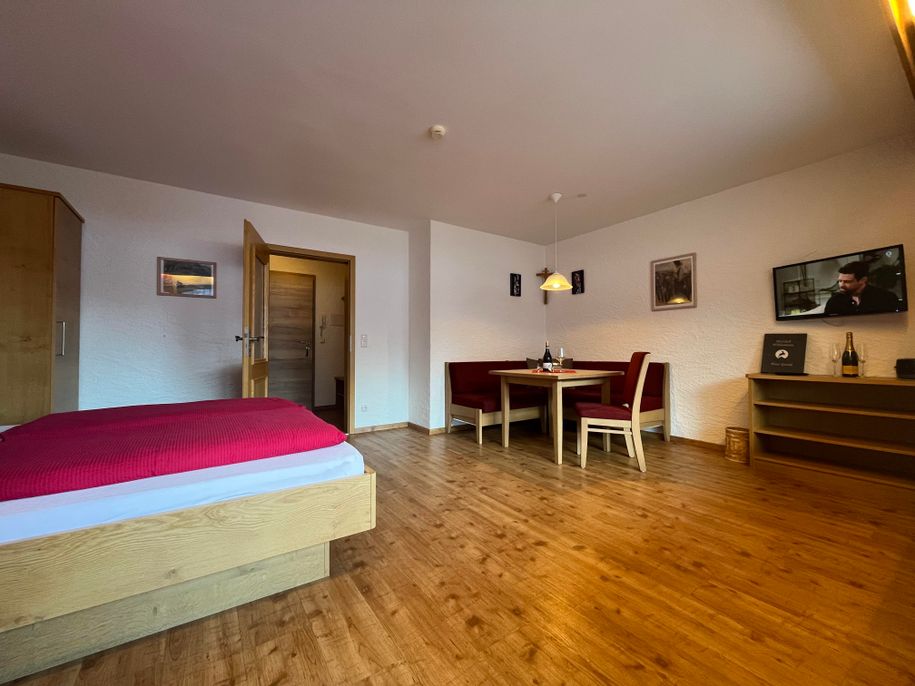 Wohn-Schlafzimmer "Breitenberg"