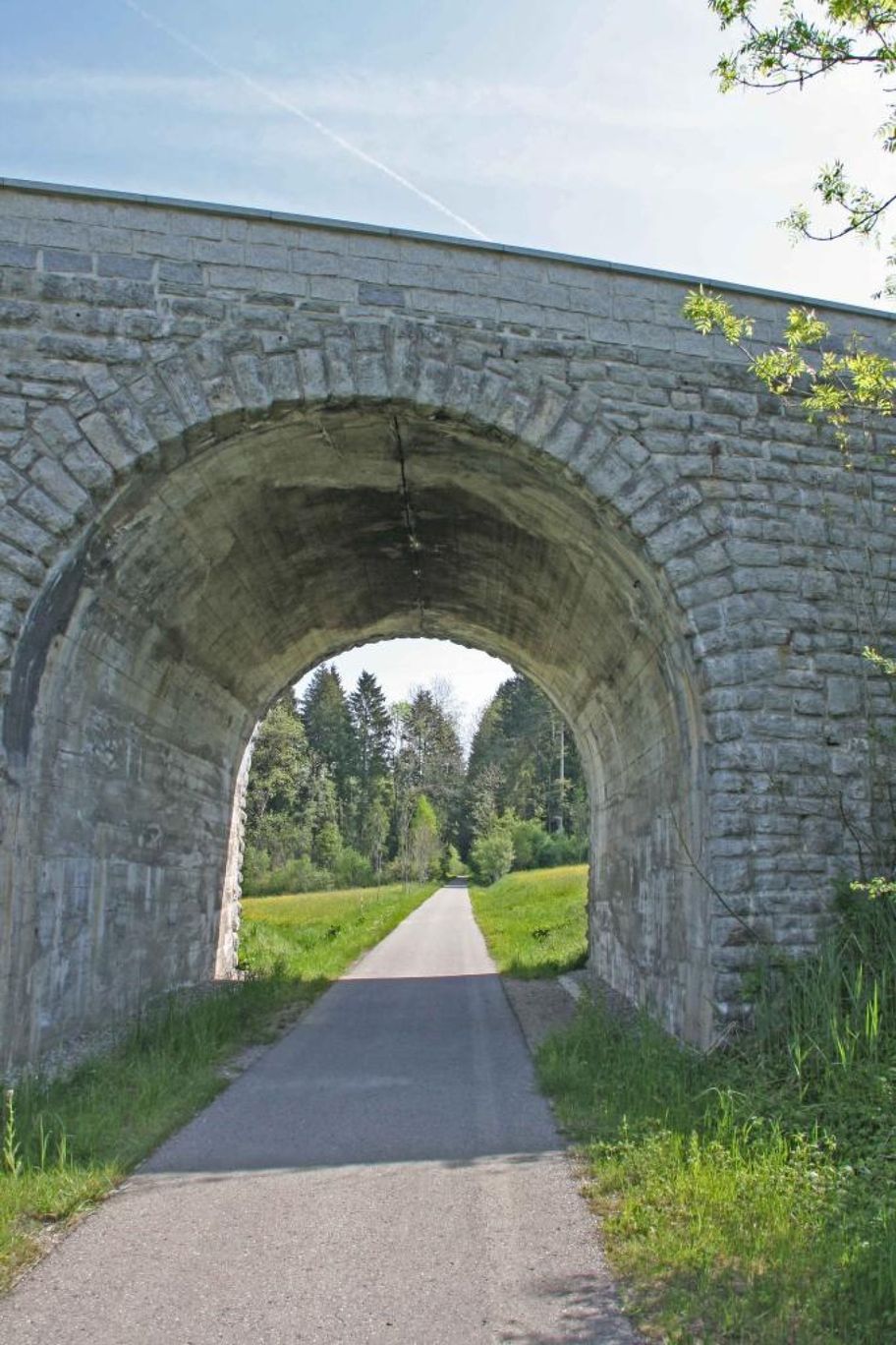 Auf der ehemaligen Bahntrasse nach Oberhäuser